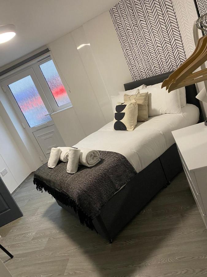 Double Ensuite Rooms Суонси Экстерьер фото