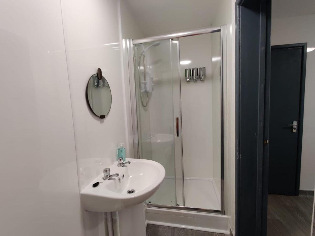 Double Ensuite Rooms Суонси Экстерьер фото
